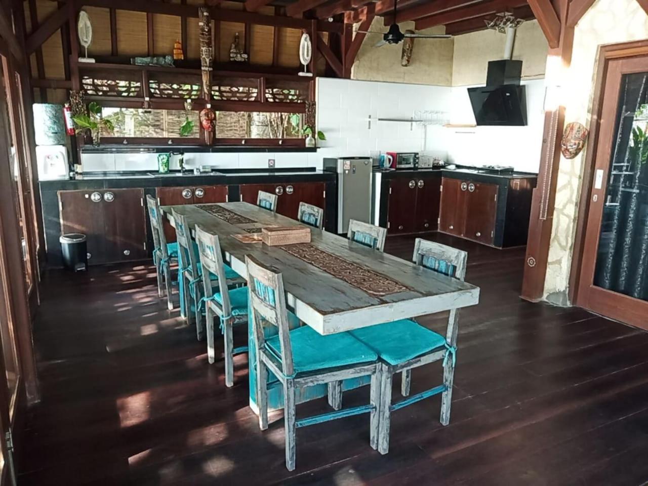 Villa Umbrella Lombok Senggigi Buitenkant foto
