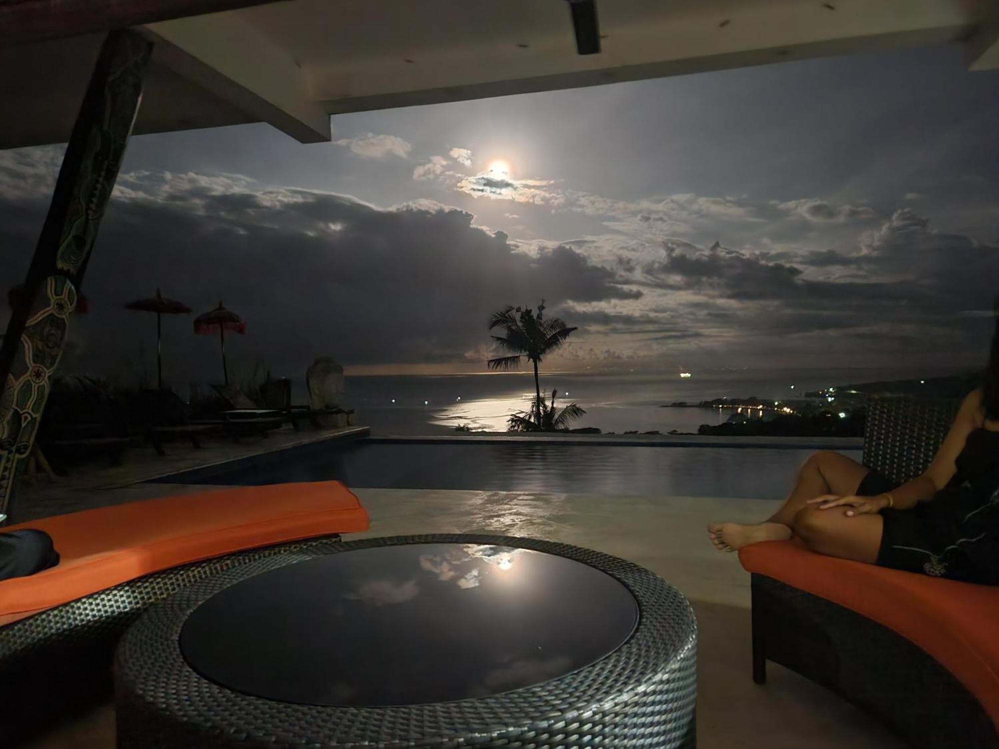 Villa Umbrella Lombok Senggigi Buitenkant foto