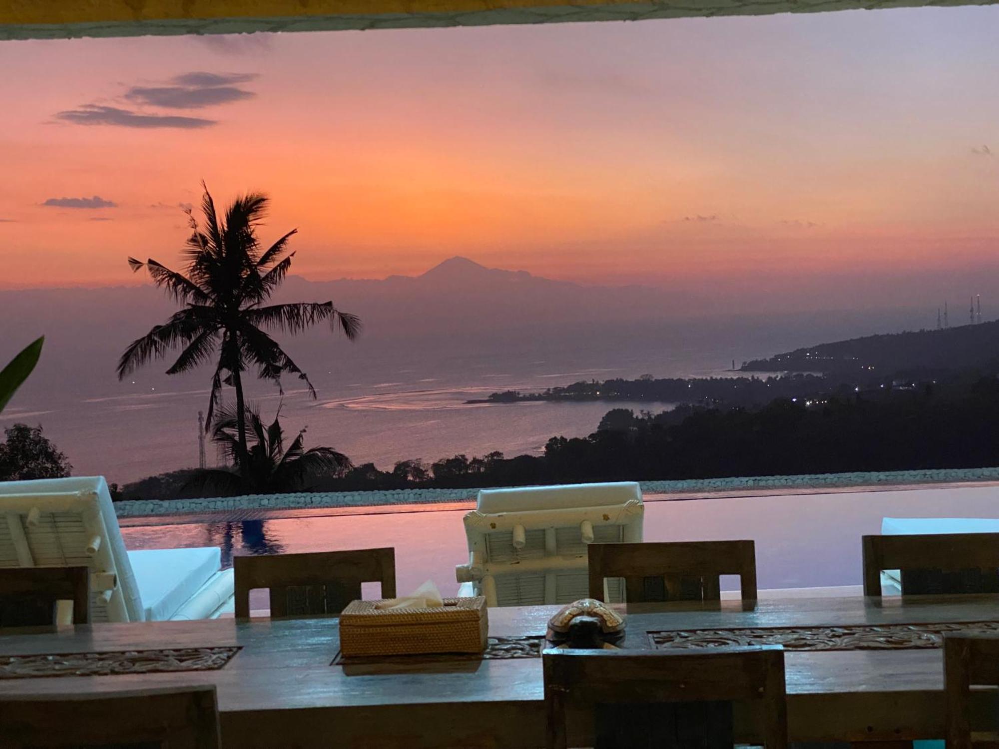 Villa Umbrella Lombok Senggigi Buitenkant foto